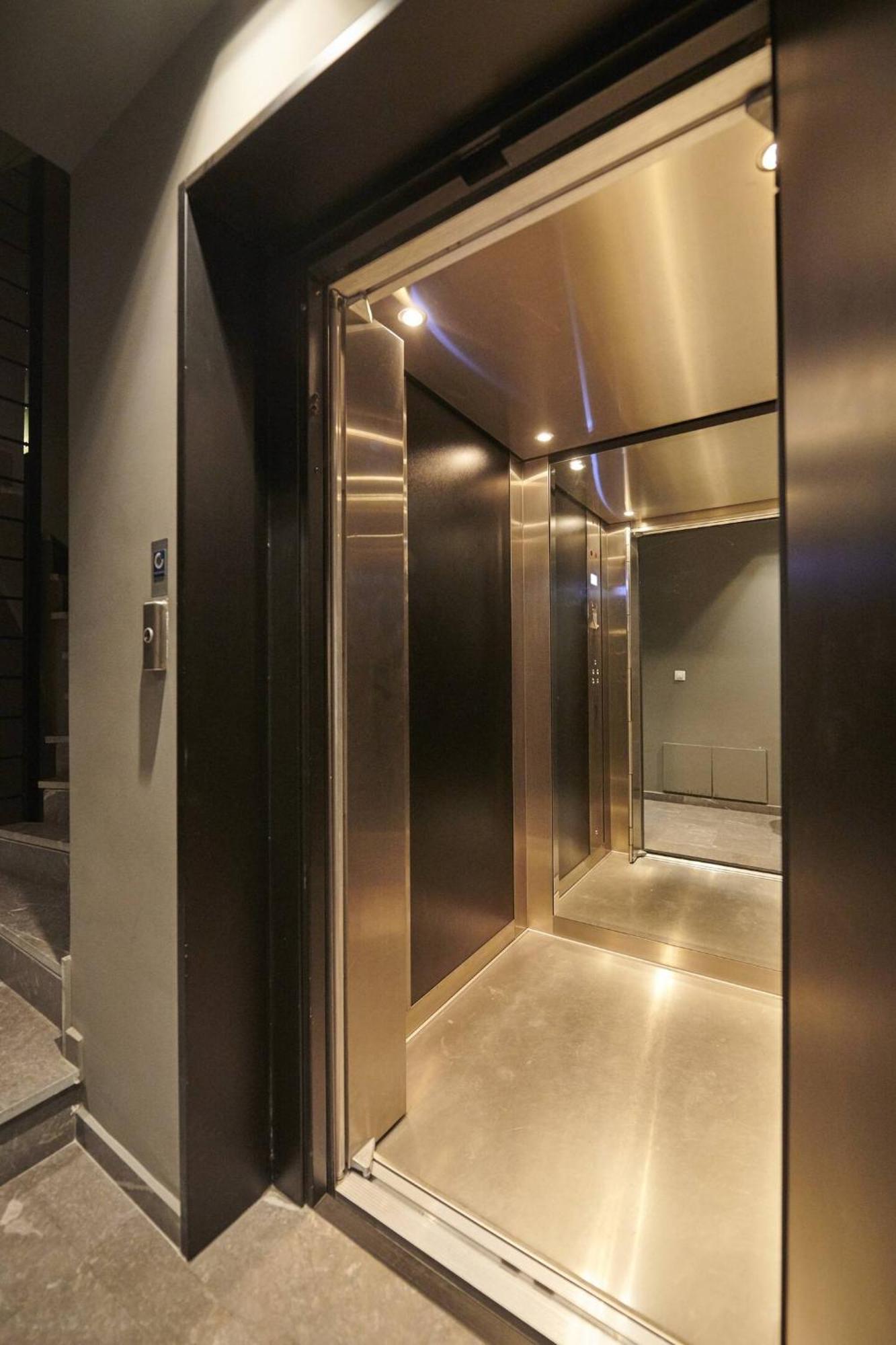 Ma Maison Nο 4, Downtown Loft , Short Walk To Acropolis, Ultra High Speed Internet 500 Mbps, Parking Upon Request, 1' From Metro Station Atenas Exterior foto